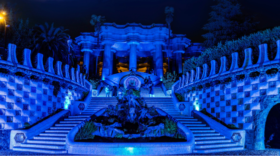 Le Park Güell s’illumine en bleu pour souhaiter la bienvenue à Barcelone 2026, Capitale mondiale de l’architecture