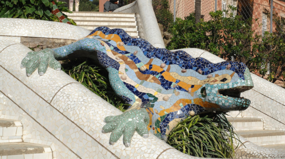 Finaliza la restitución de la mano derecha de la salamandra del Park Güell